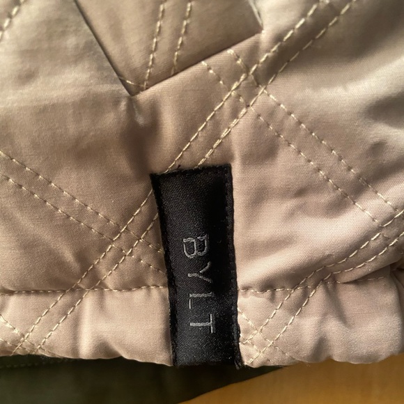 BYLT Hi-Lo Reversible Bomber Jacket Quilted Pattern
Green & Beige - Picture 7 of 11